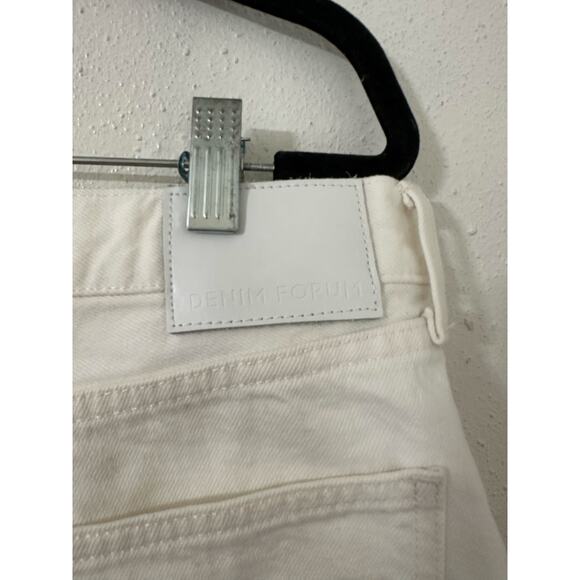 Aritzia Denim Forum The Ex BF Hi Rise Shorts 31 - Picture 4 of 7